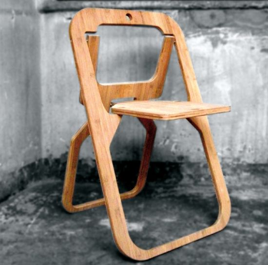 折叠起来仅厚2cm的平板椅子