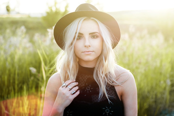 Knoll Light Factory处理的图片前后对比2.jpg