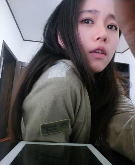 1515988986994848.jpg 第一步:打开PS,置入处理文件.jpg