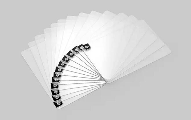 BEVERLY防水透明扑克牌设计3.jpg