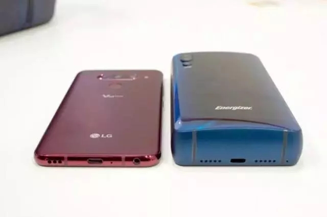 1551852612447886.jpg 最厚机身:Energizer Power Max P18K Pop1.webp.jpg