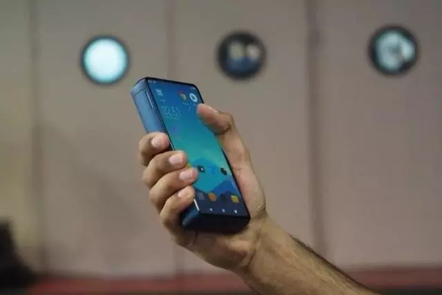 1551852621944692.jpg 最厚机身:Energizer Power Max P18K Pop2.webp.jpg