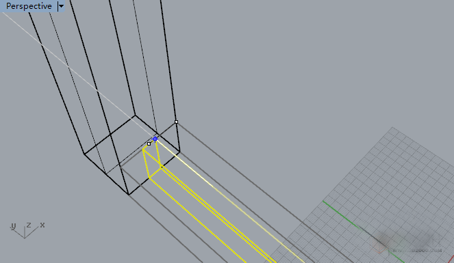 1555557339689938.png 单轴缩放,选择中点到端点缩放到10,如下图.png