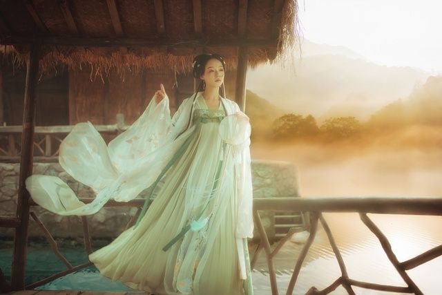 1573612520776526.jpg 汉服.jpg