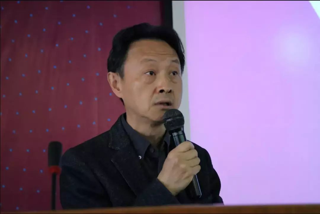 1576726007835252.jpg 清华⼤学美术学院教授蔡军致辞.jpg