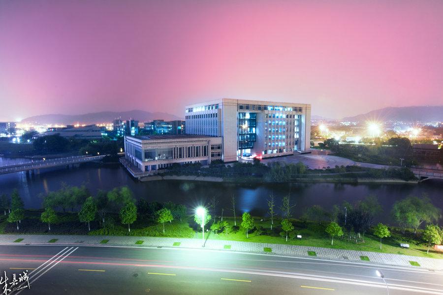 1624093468645811.jpg 中南大学建筑与艺术学院.jpg