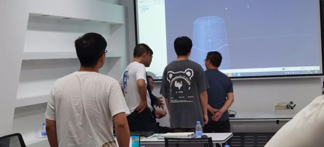 1637910282408733.jpeg 4.jpeg