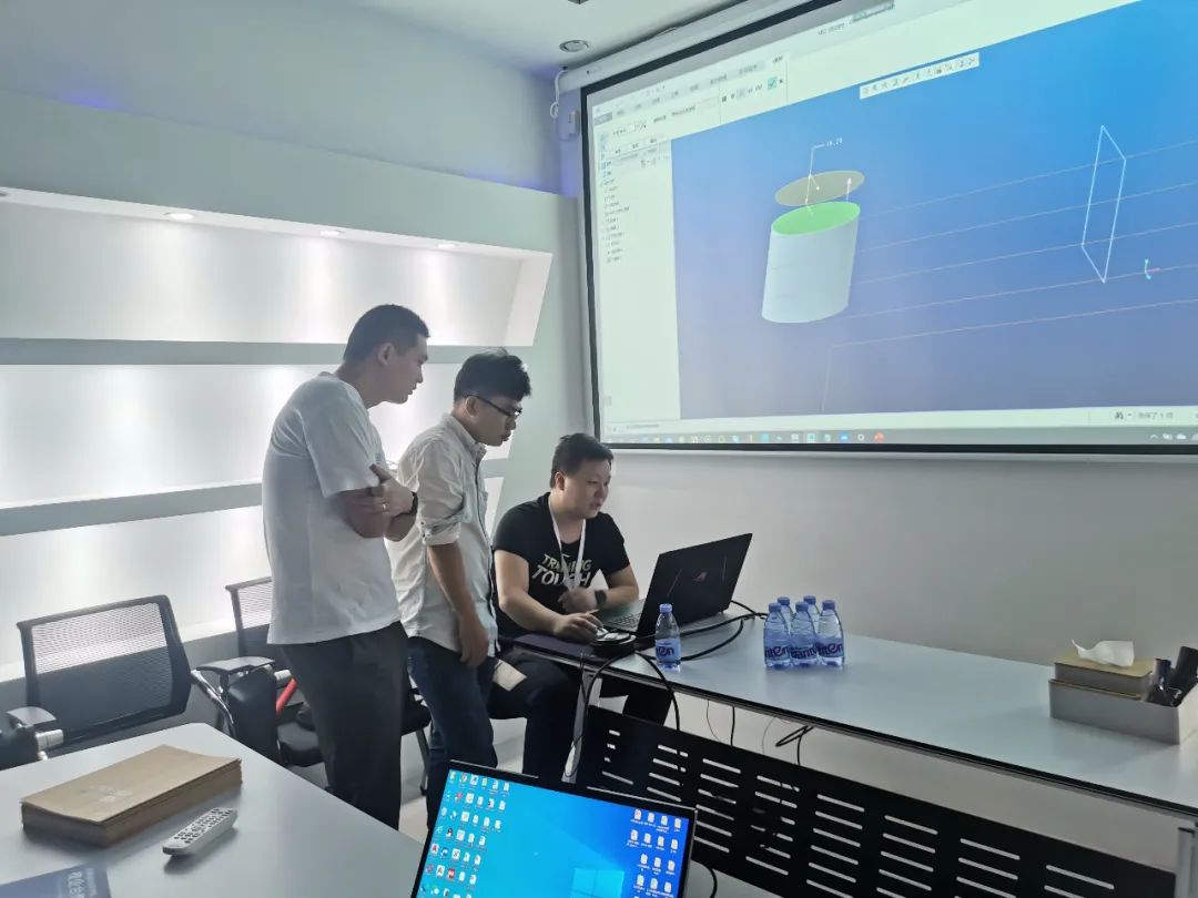 1637910304411183.jpeg 6.jpeg