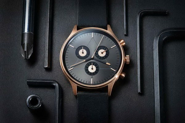 广州-有钱就玩这样的小表砸，22款设计精美的手表美到时间凝固