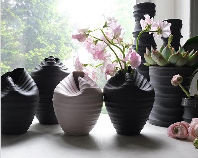 柔软的瓷器花瓶设计.jpg